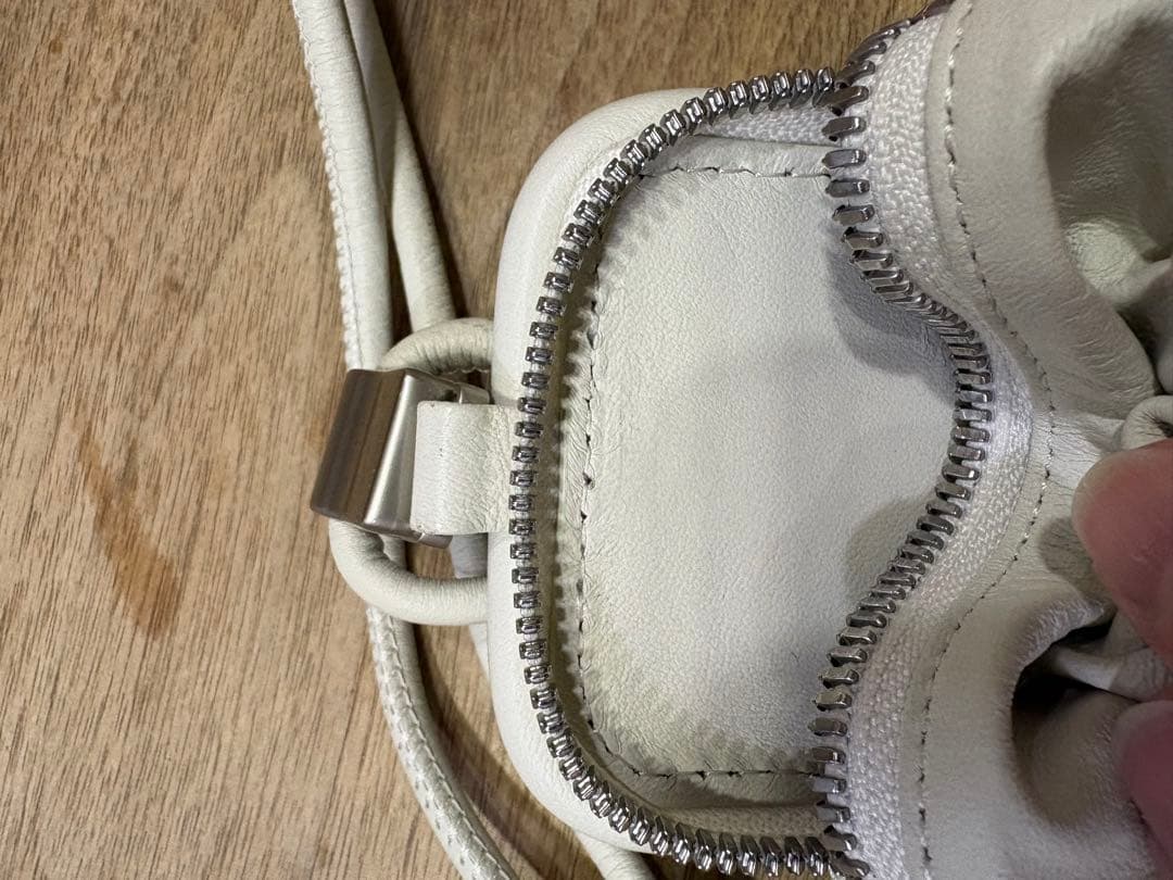 objcts.io ショルダーストラップ　アクセサリー レザーパース マシュマロ