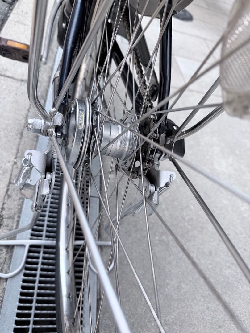 大阪府　ヤマハ　電動アシスト自転車 黒 バスケット付き
