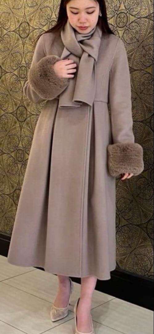 ノーカラーリバーコート