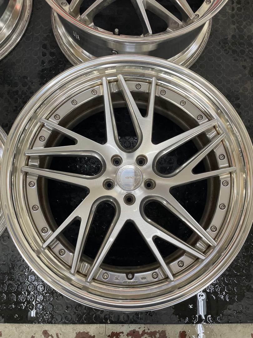 グノーシスCVX 22インチ　4本　ゆうひ