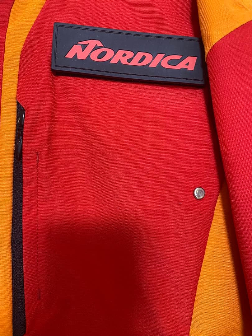 Nordica チームスキーウェア （デサントSサイズ赤/オレンジ/黒）