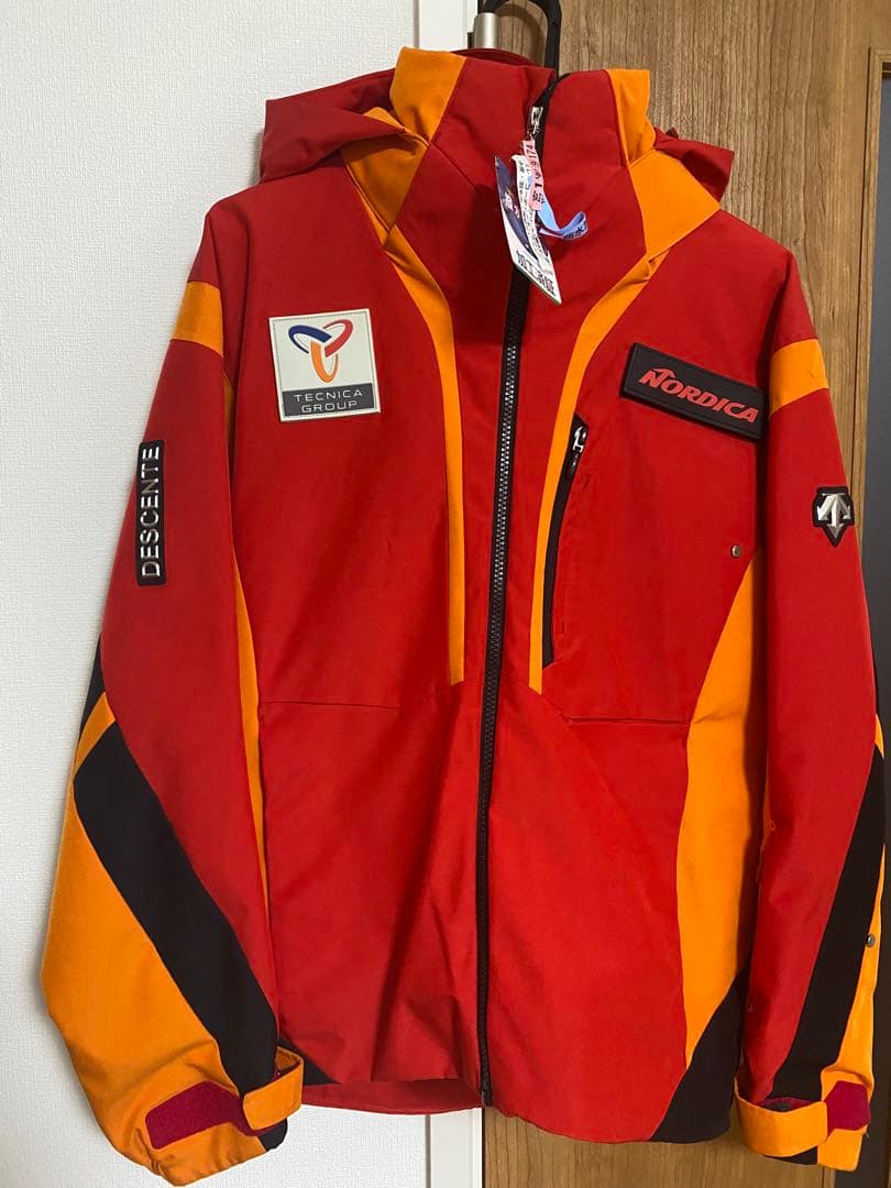 Nordica チームスキーウェア （デサントSサイズ赤/オレンジ/黒）