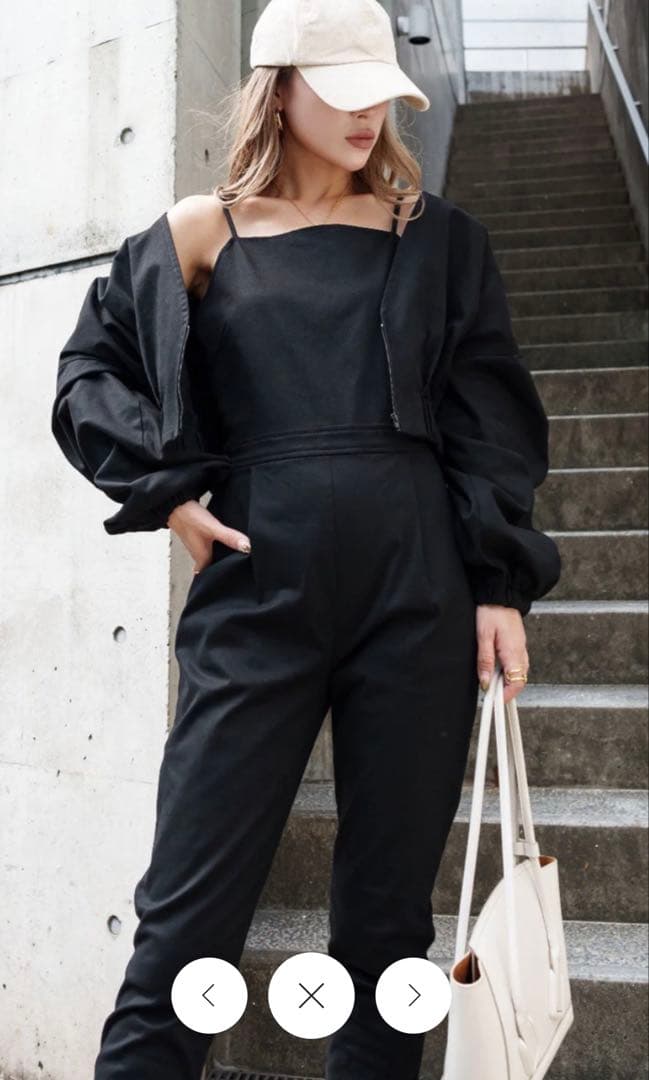 ブラックオールインワン