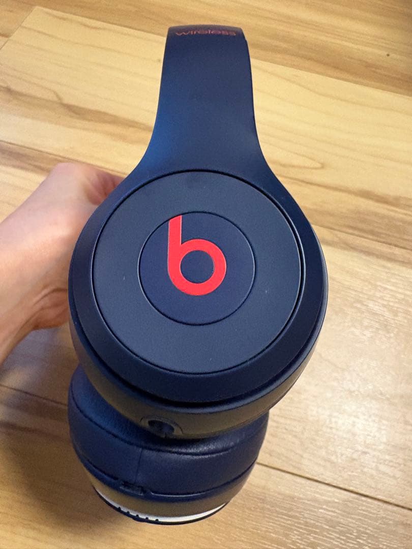★極美品★ Beats ワイヤレスヘッドホン 収納ケース付き