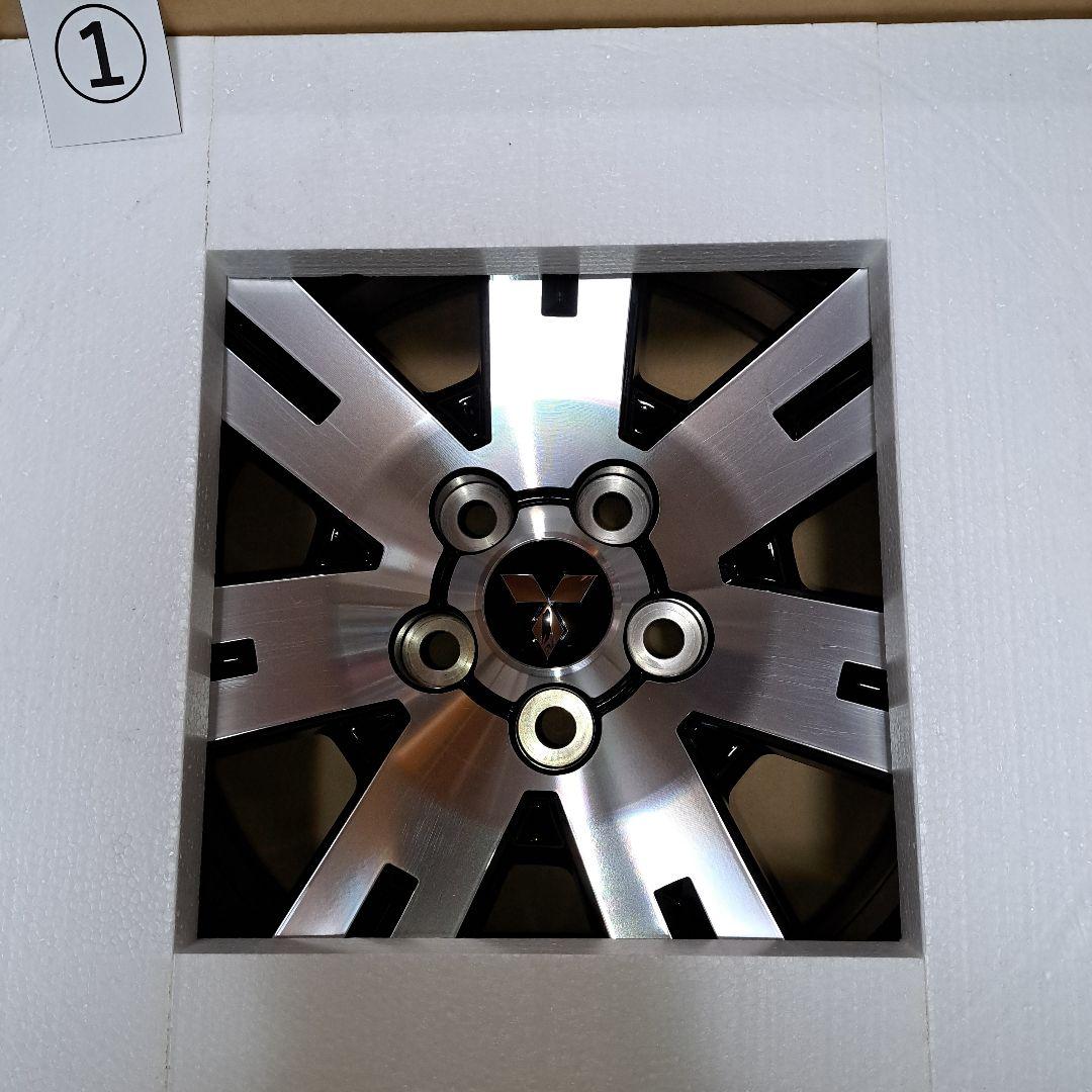 三菱デリカD5 新車外し純正ホイール１本