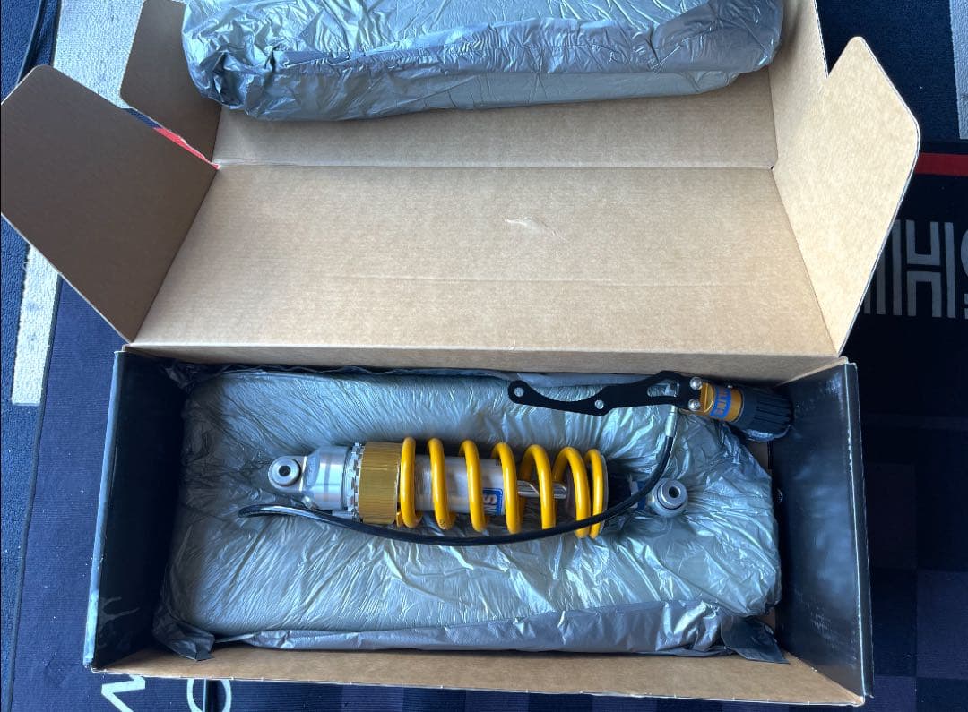 Z900RS用オーリンズサスペンション