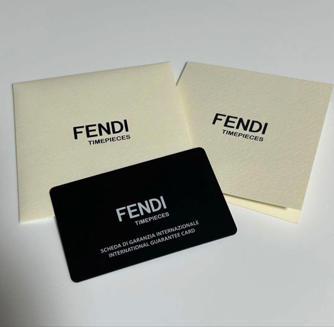 FENDI フェンディ腕時計ファー付き