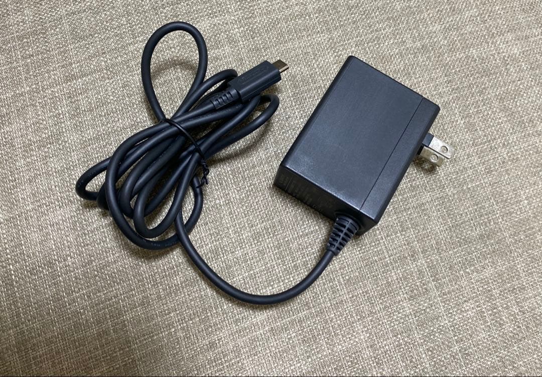 Nintendo Switch Lite ターコイズ 本体 充電器、外箱付き