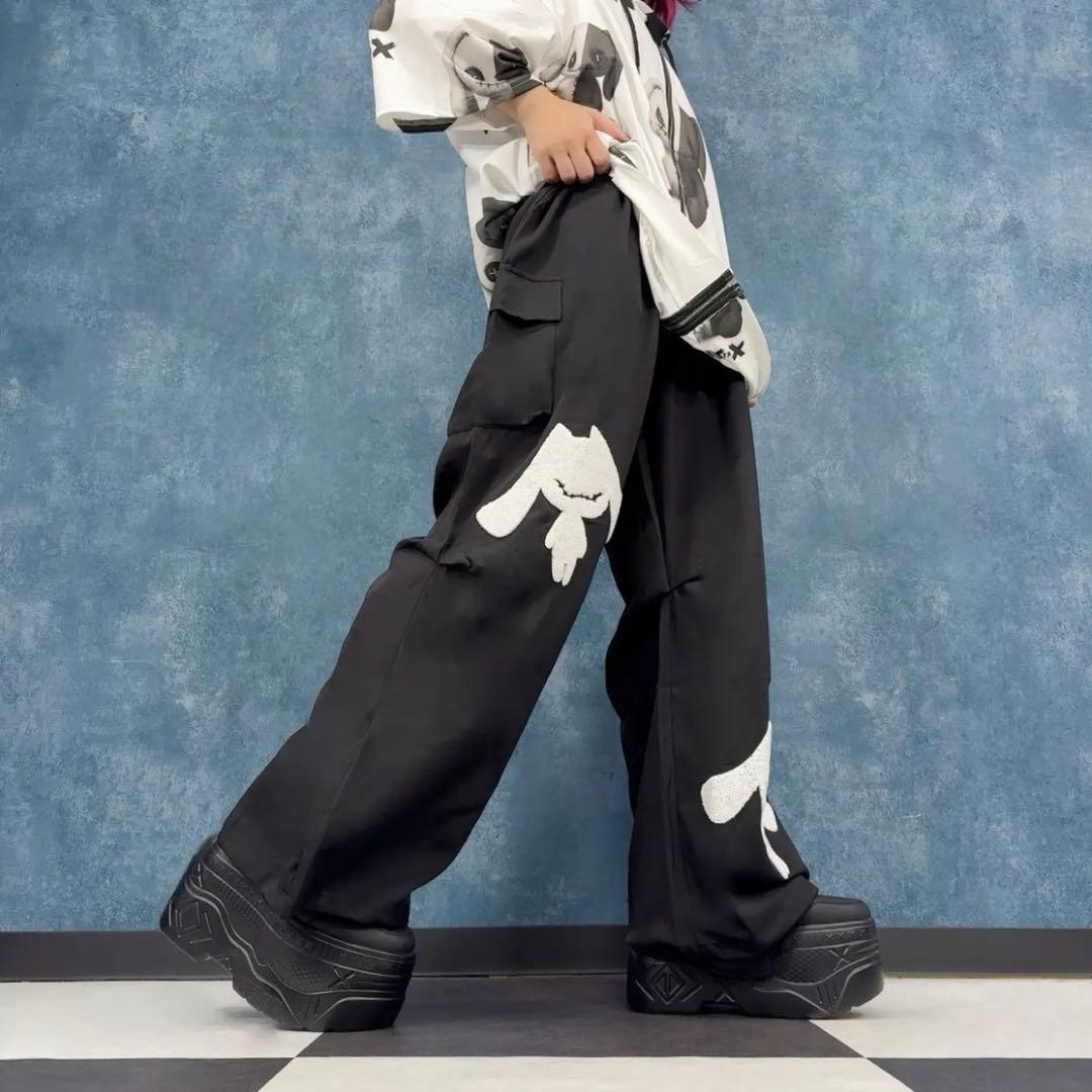 NieR 立体パイル生地UNISEX WIDE CARGO PANTS