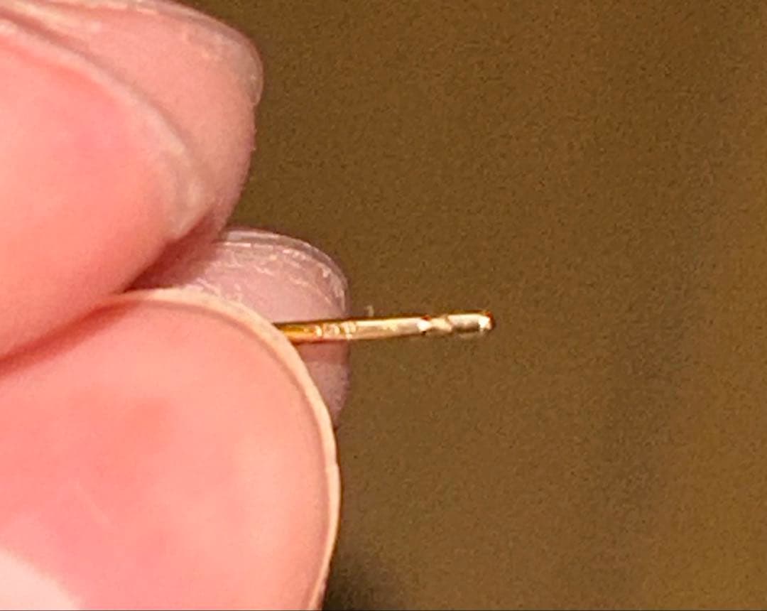 アリゾナ　金　ピアス