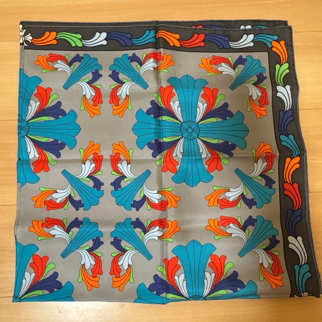 【新品未使用】クロムハーツ スカーフ マルチカラー　メンズ