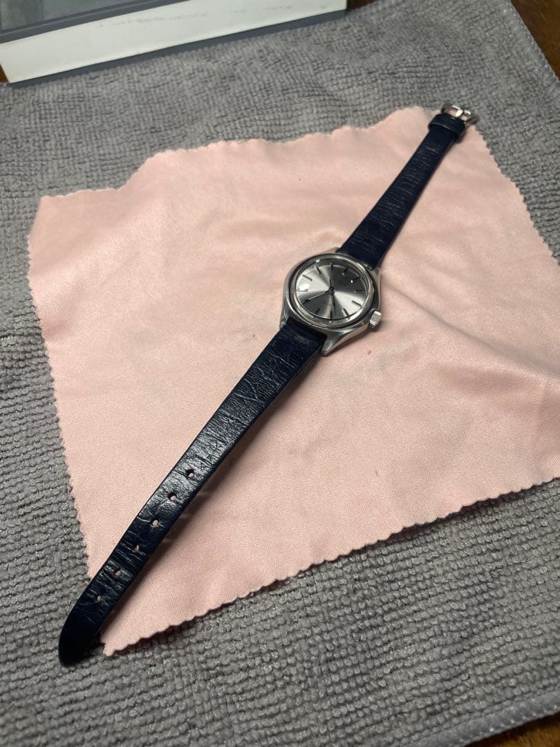 TISSOT ACTUALIS 17石手巻き　正確稼働　純正ベルト・尾錠・箱　美