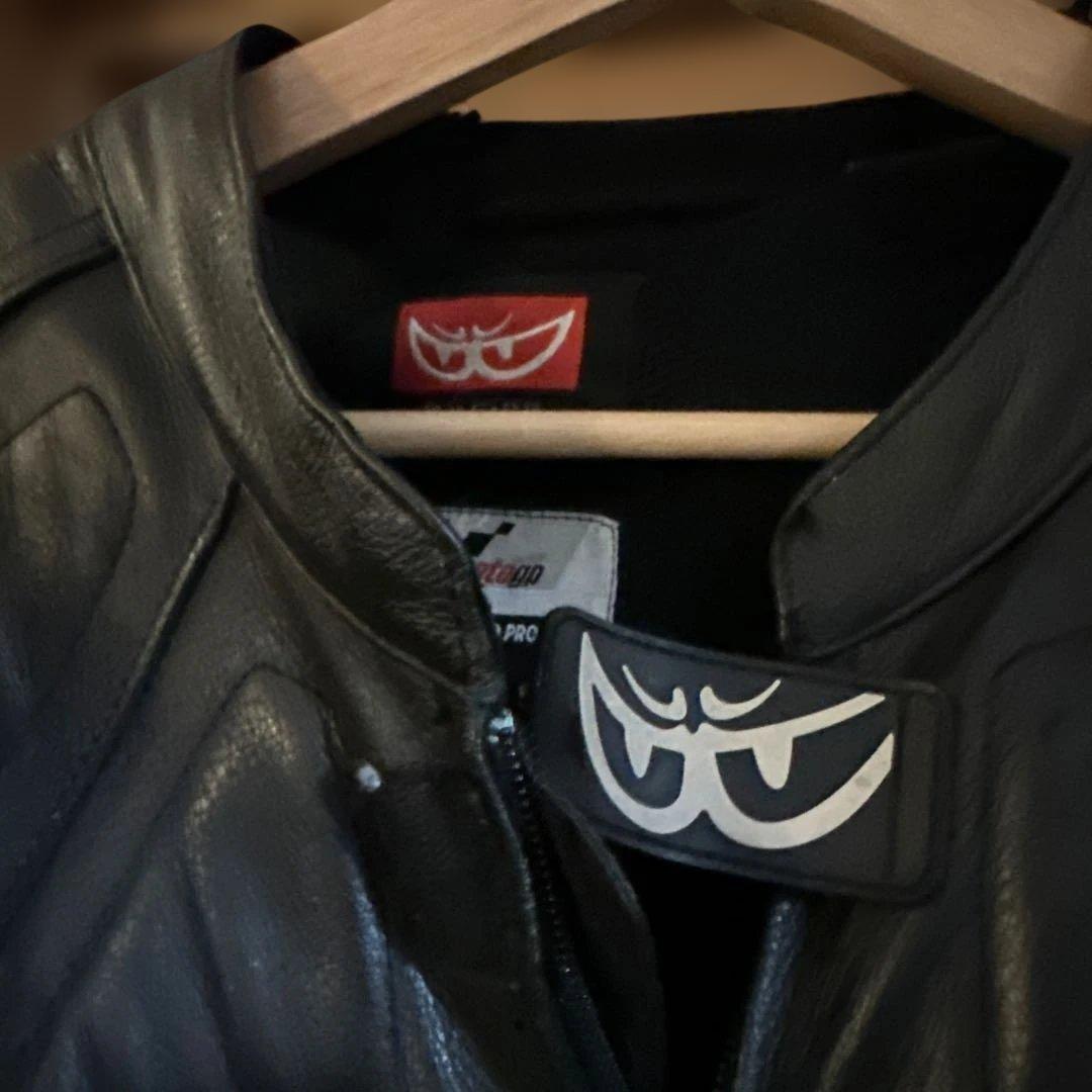 最安値　BERIK 革ツナギ　レーシングスーツ　サイズ52 ベリック　XL