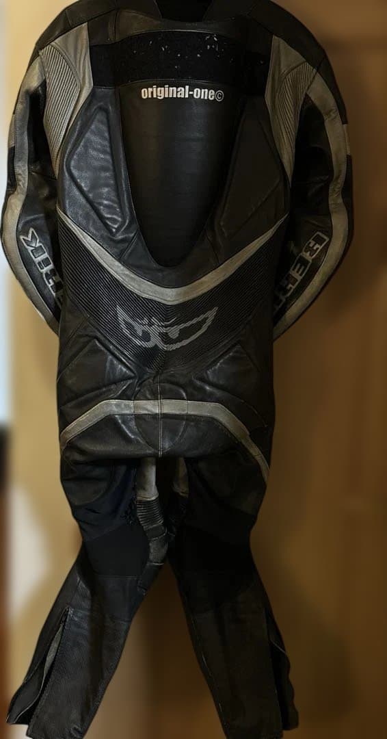 最安値　BERIK 革ツナギ　レーシングスーツ　サイズ52 ベリック　XL