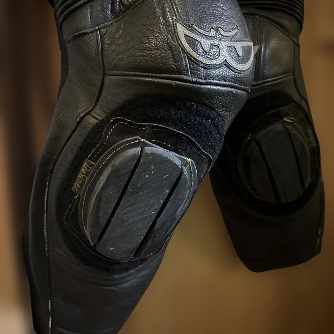 最安値　BERIK 革ツナギ　レーシングスーツ　サイズ52 ベリック　XL