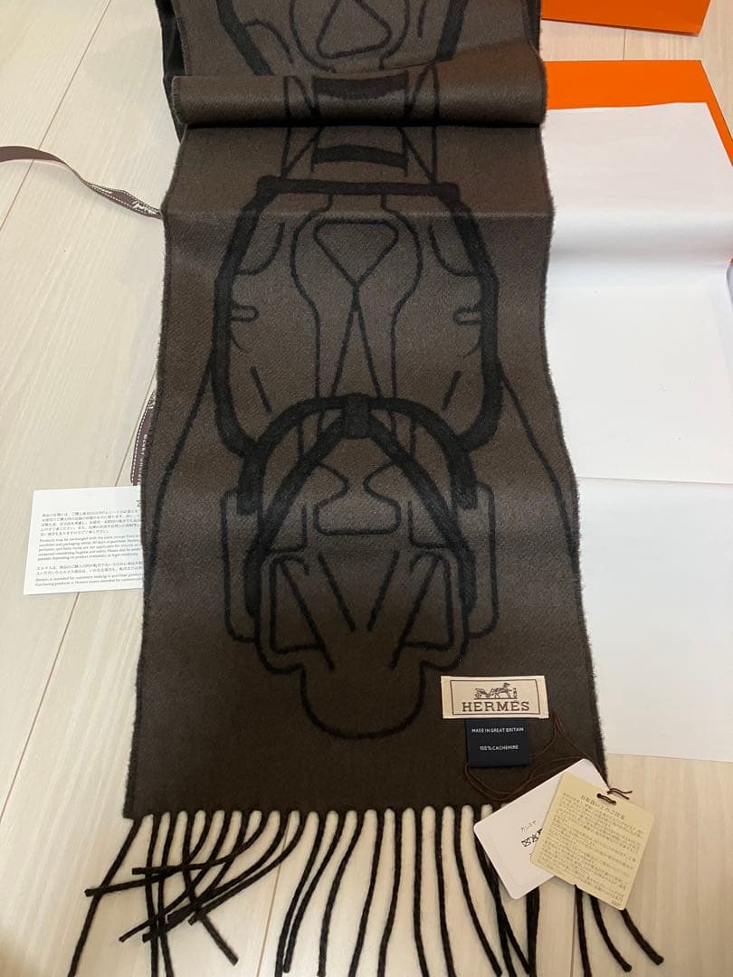 エルメス　カシミヤマフラー 《テット・ア・テット・エケストル》　新品　黒／カフェ