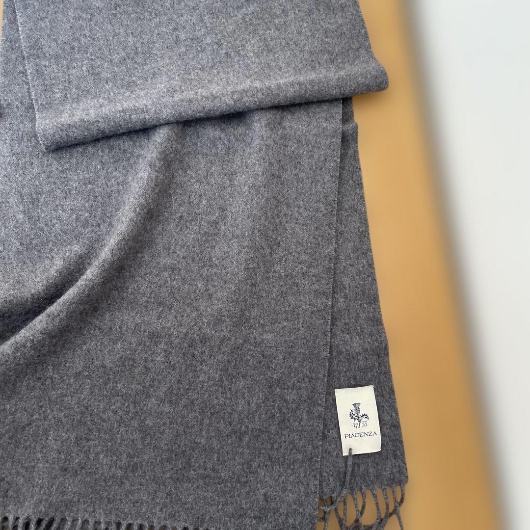 ピアチェンタPIACENZA ビームスFグレー マフラー カシミヤ100%