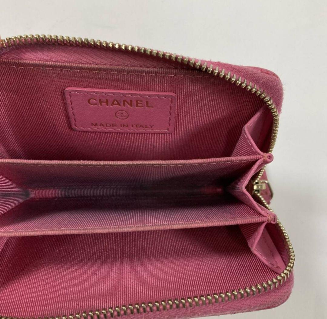 CHANEL ピンクレザーケース ミニ財布 イタリア製 マトラッセ