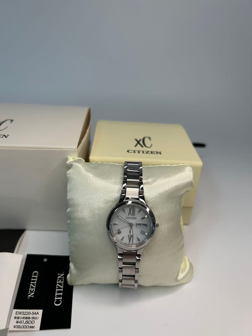 【美品】稼働品 CITIZEN XC エコドライブ レディース時計 EW3220