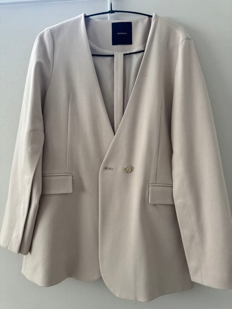 anuans スリットスリーブノーカラージャケット