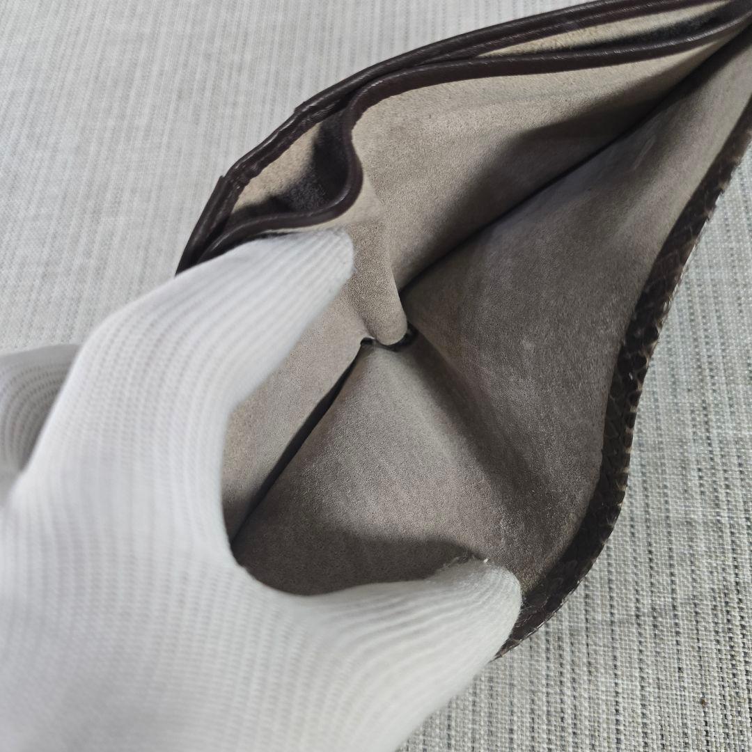 VERSACE　ヴェルサーチ　パイソン柄　ヘビ革　二つ折り財布　折り財布