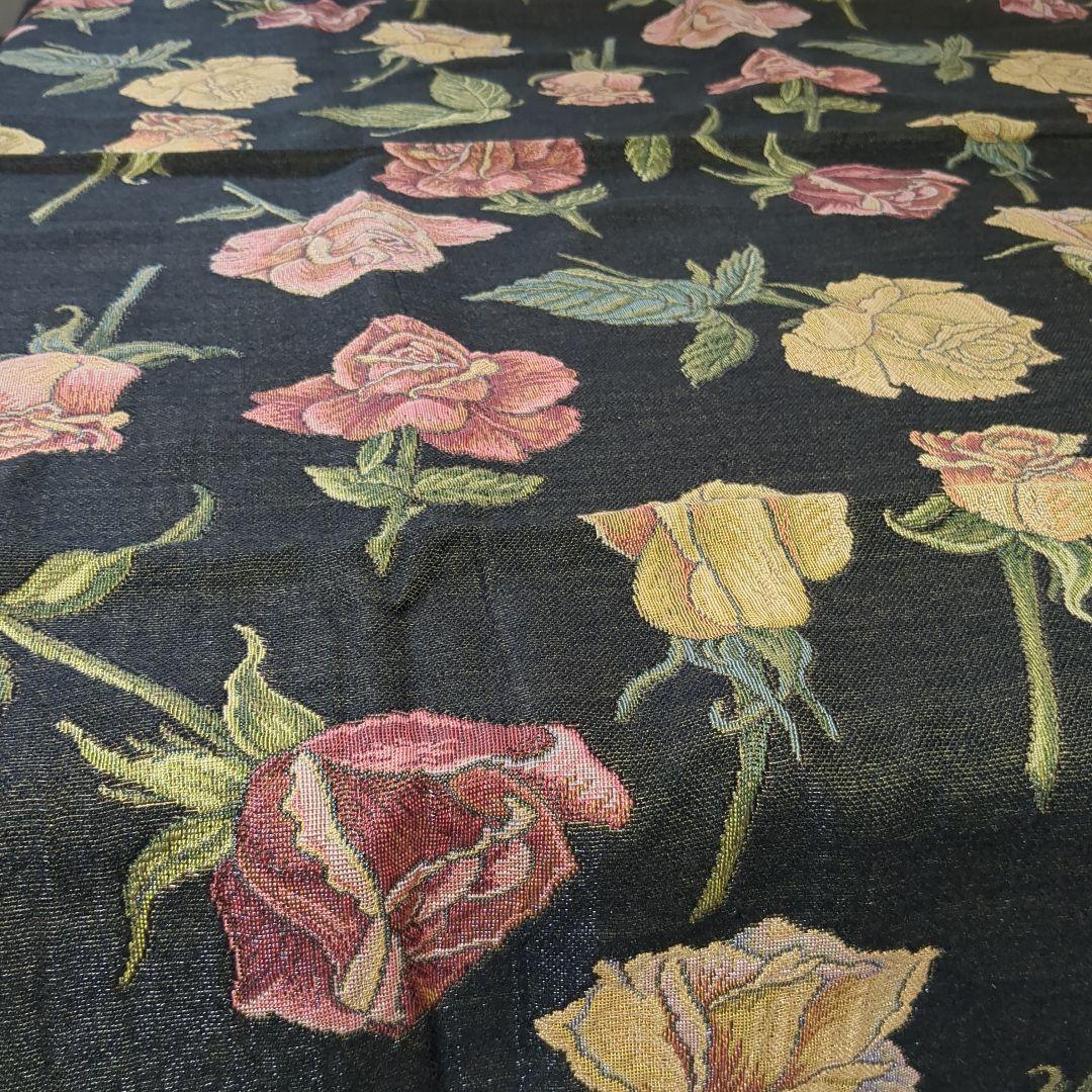 シンクビ− マルチカバー　バラ柄　ブラック　お値下げしました