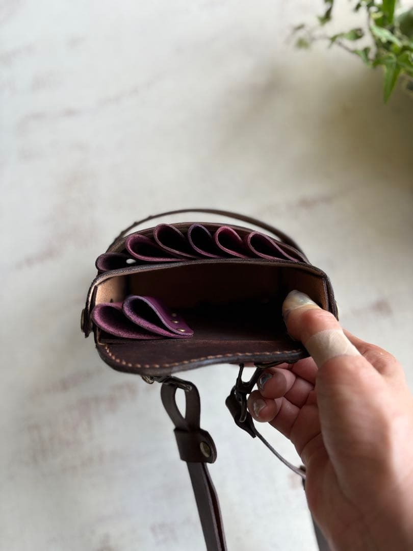 手染めブラウン、ハラコレオパードの大容量シザーケース