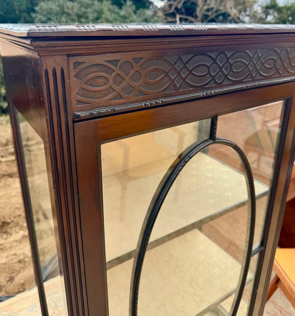 英国アンティーク 小ぶりガラスキャビネット 飾り棚