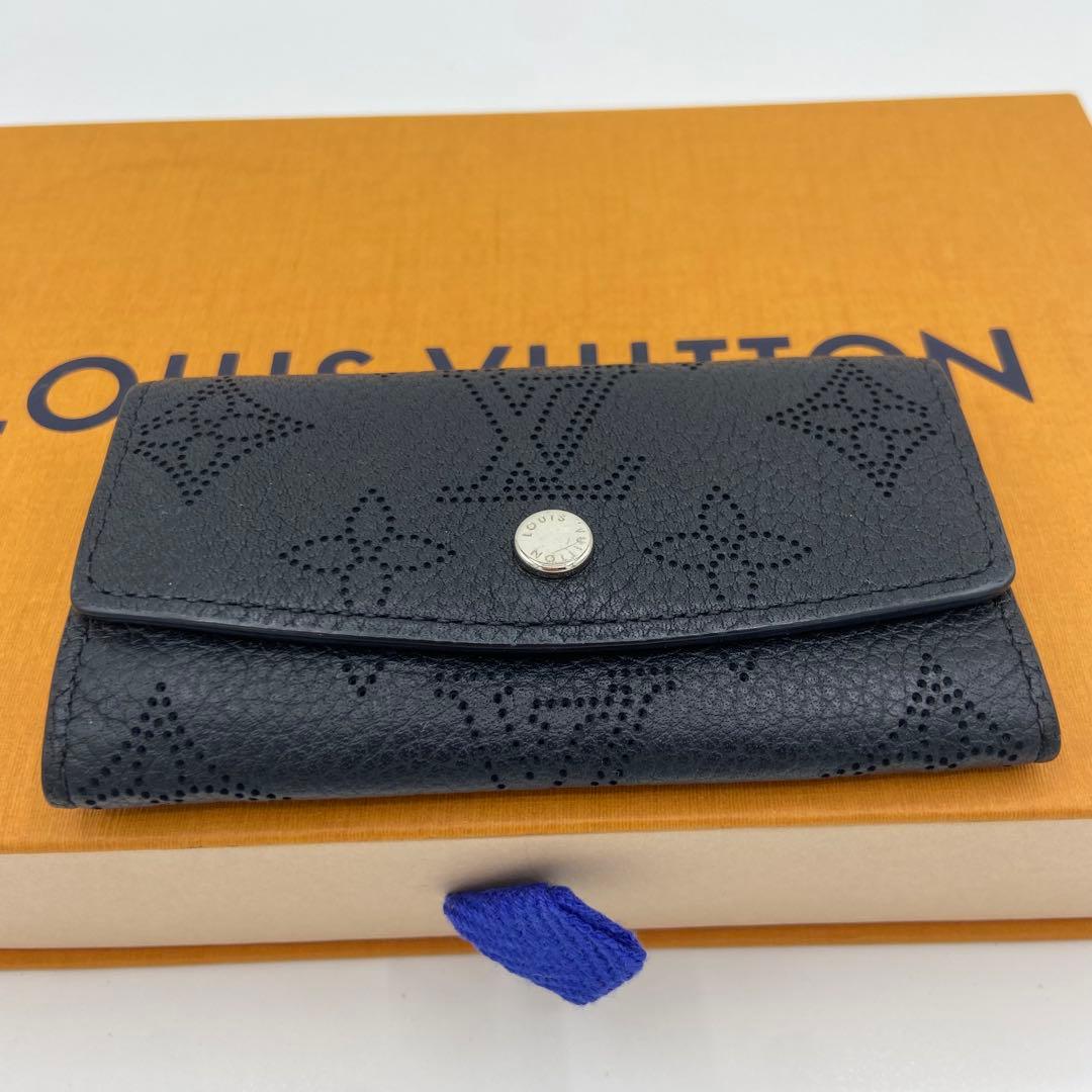 LOUIS VUITTON キーケース モノグラム パンチング ブラック