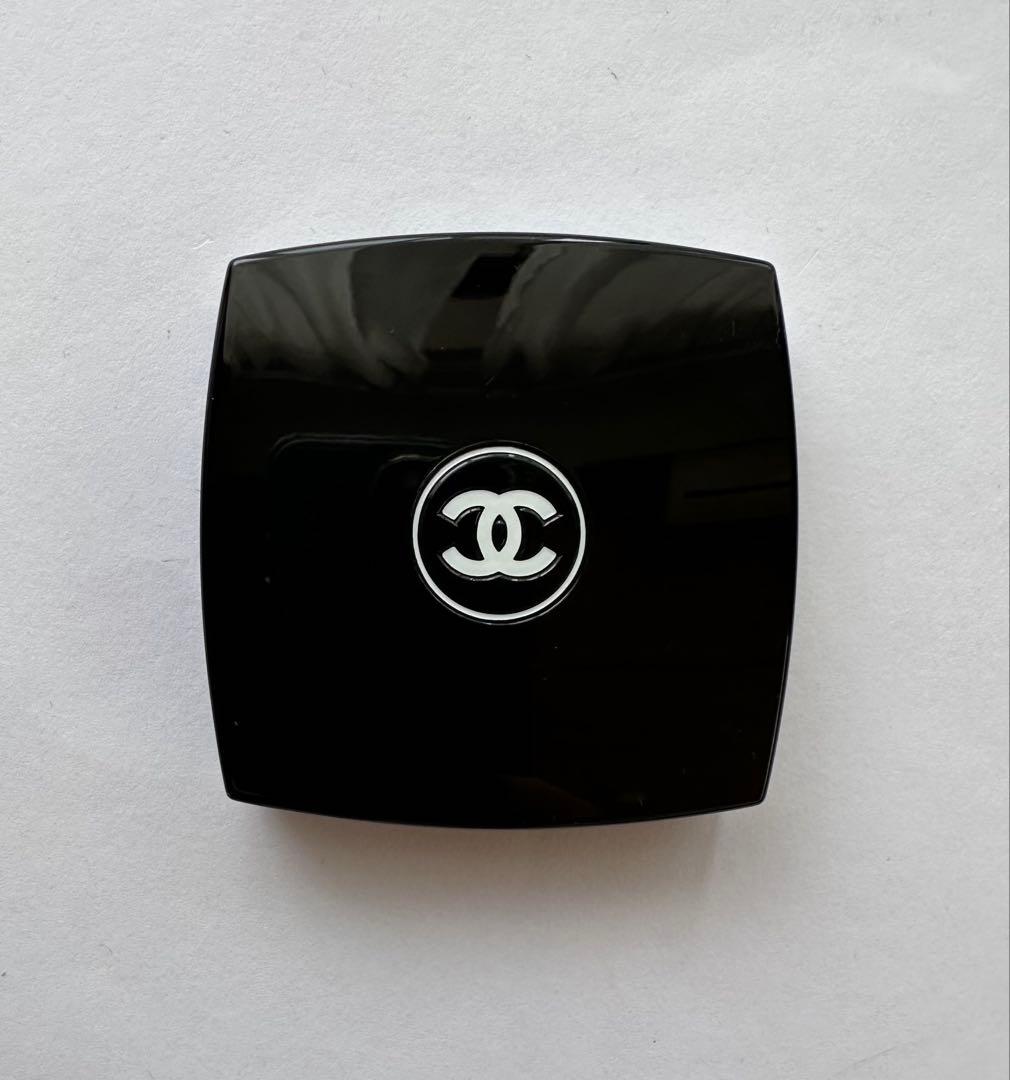 CHANEL シャネル レ キャトル オンブル ブトン 239 限定品