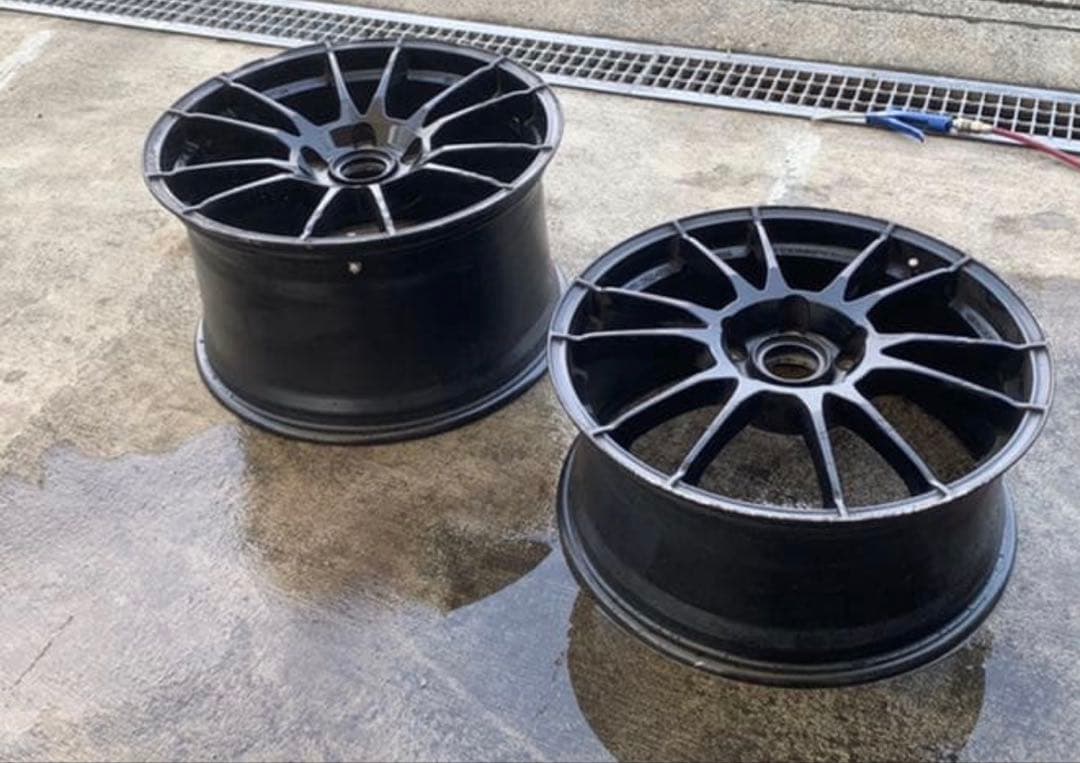 ⭐正規品O.Z. ポルシェ911タイプ997前後8.5/11j左側２本ガリ傷有♪