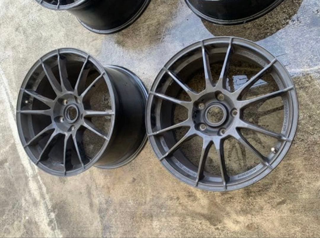 ⭐正規品O.Z. ポルシェ911タイプ997前後8.5/11j左側２本ガリ傷有♪