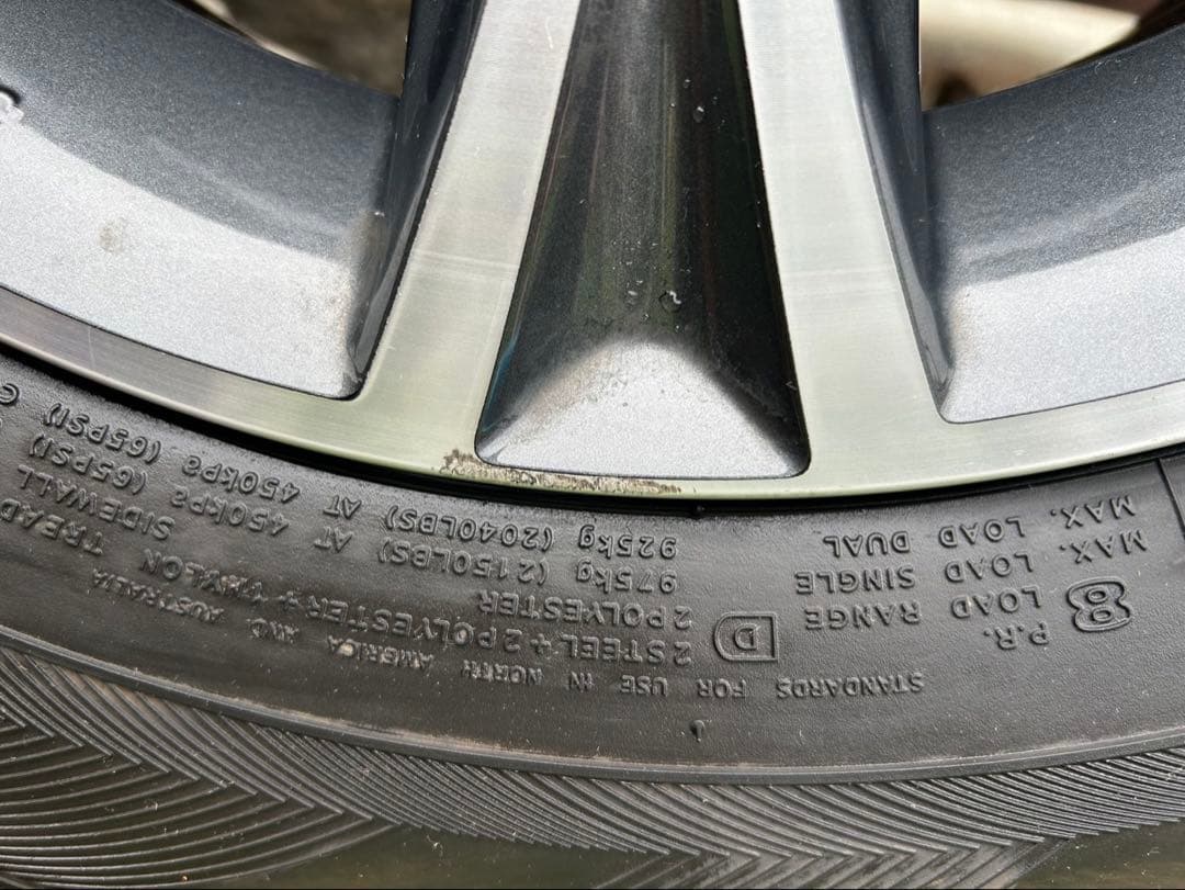 ハイエース　純正ホイール　のみ