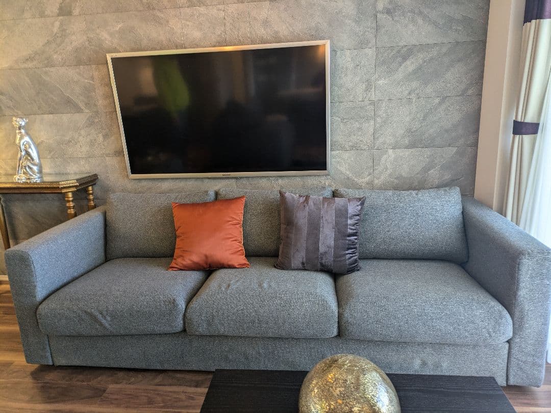 イケア　IKEA VIMLE ヴィムレ、ミディアムグレーの3人掛けソファ