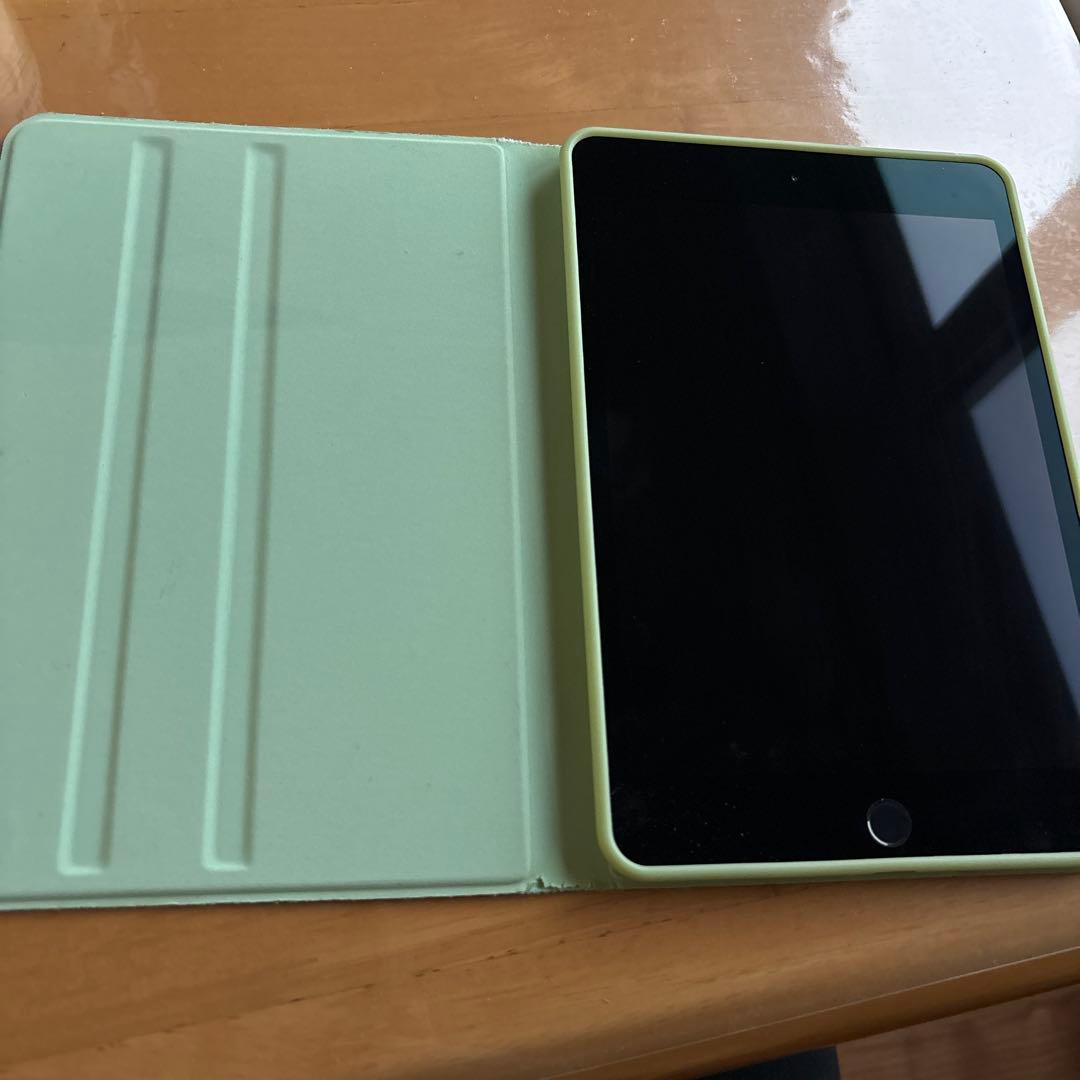 iPad mini（第5世代）64GB Wi-Fi + Cellularモデル