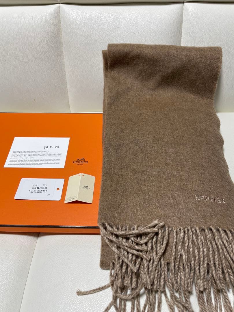 【極美品】HERMES カシミヤマフラー 《レクトヴェルソ》