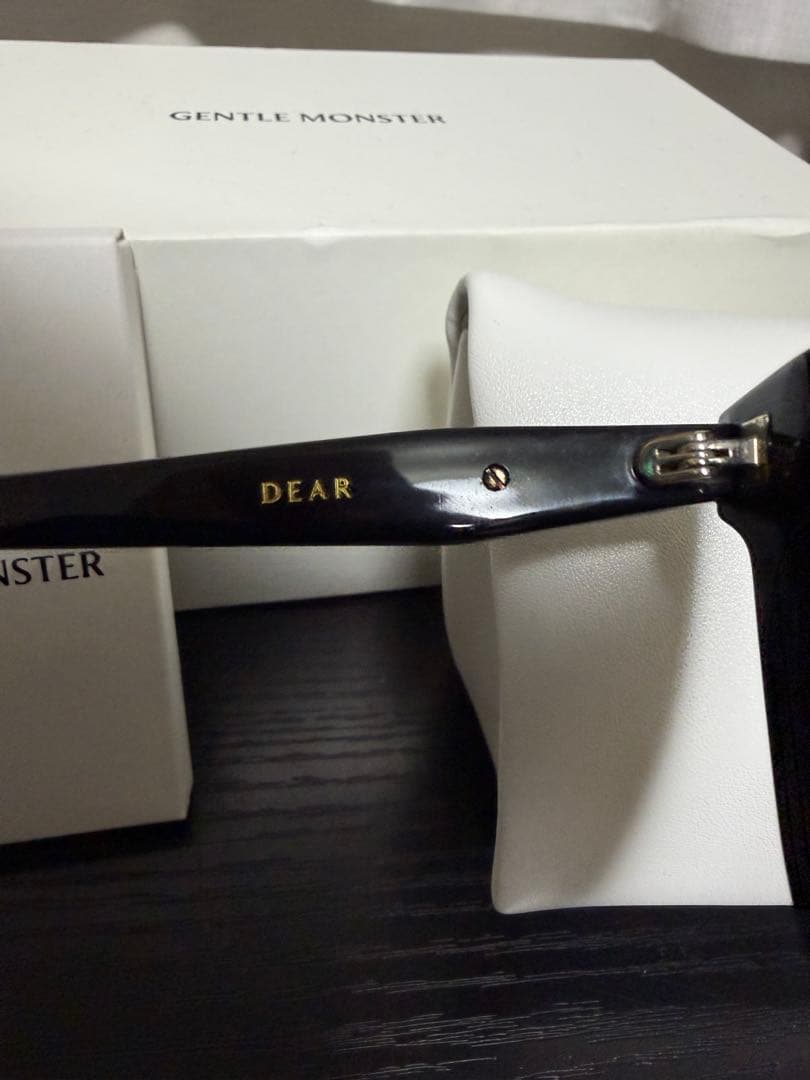 げ*き様 GENTLE MONSTER dearブラック サングラス