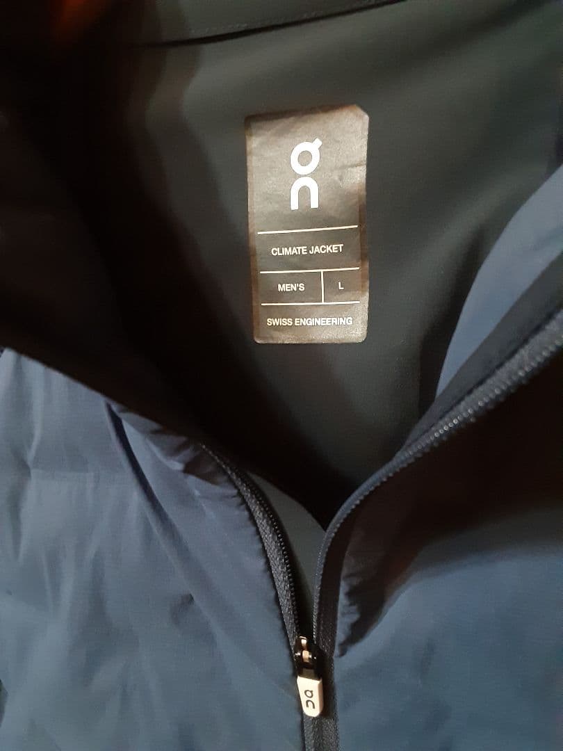 On オン Climate Jacket ランニングジャケット