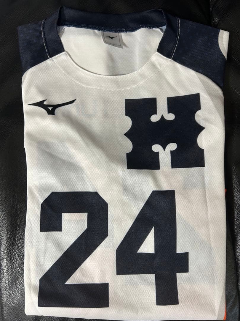 法政大学　バレーボール　ユニフォーム