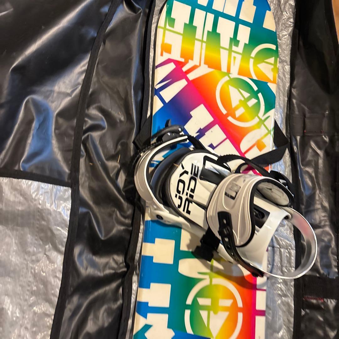 あ*か様 カラフルスノーボードとビンディング、ケースセット