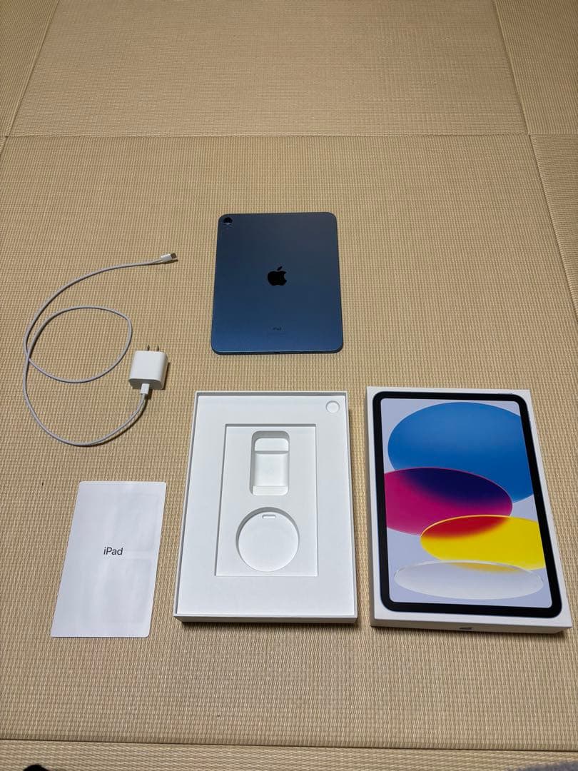 あ*様 iPad 第10世代10.9インチWi-Fiモデル 64GB 箱、充電ケ