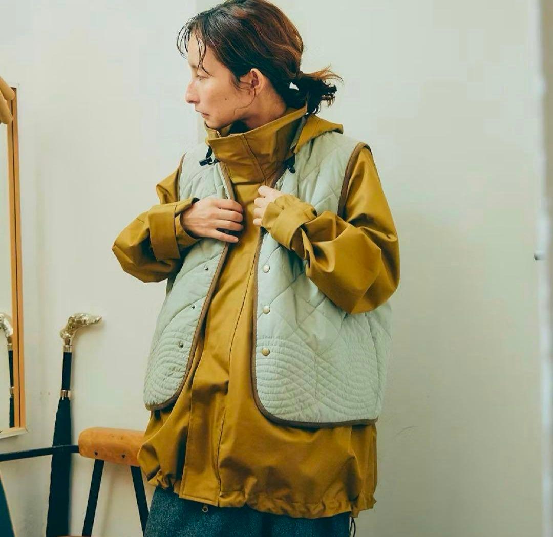 毎日着回したいキルティングベスト / よしいちひろさんコラボ（ライトカーキ）