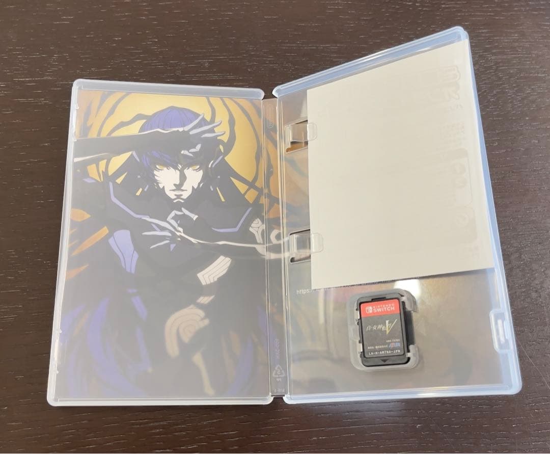 【新品未使用・極美品】真・女神転生V 限定版 & 真・女神転生III HD特典付