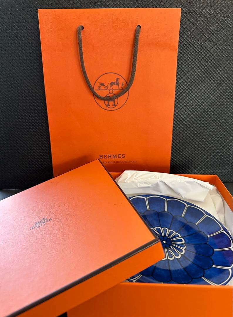 HERMÈS ブルーダイユール　パンプレート16㎝
