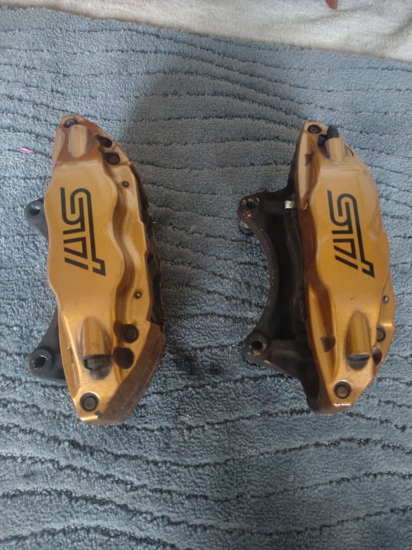 WRX STI スペックC 純正ゴールドブレンボキャリパー　翌日発送