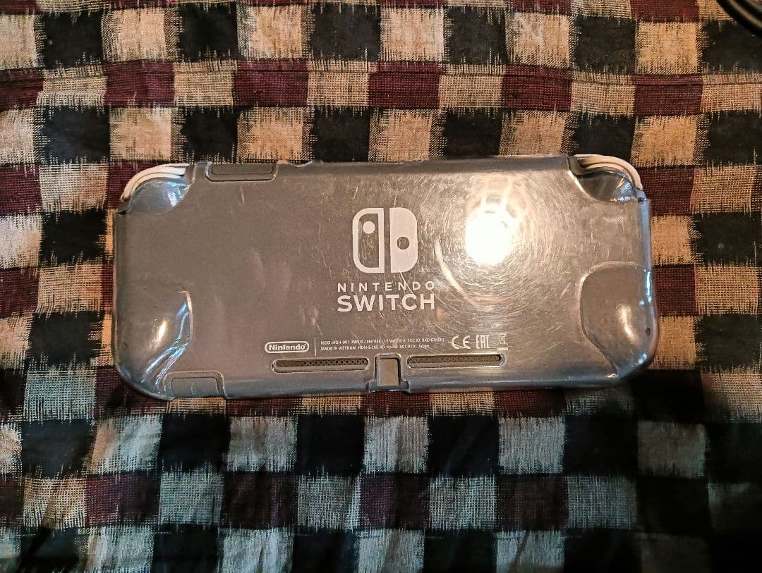 Nintendo Switch Lite グレー 本体　カバー付き