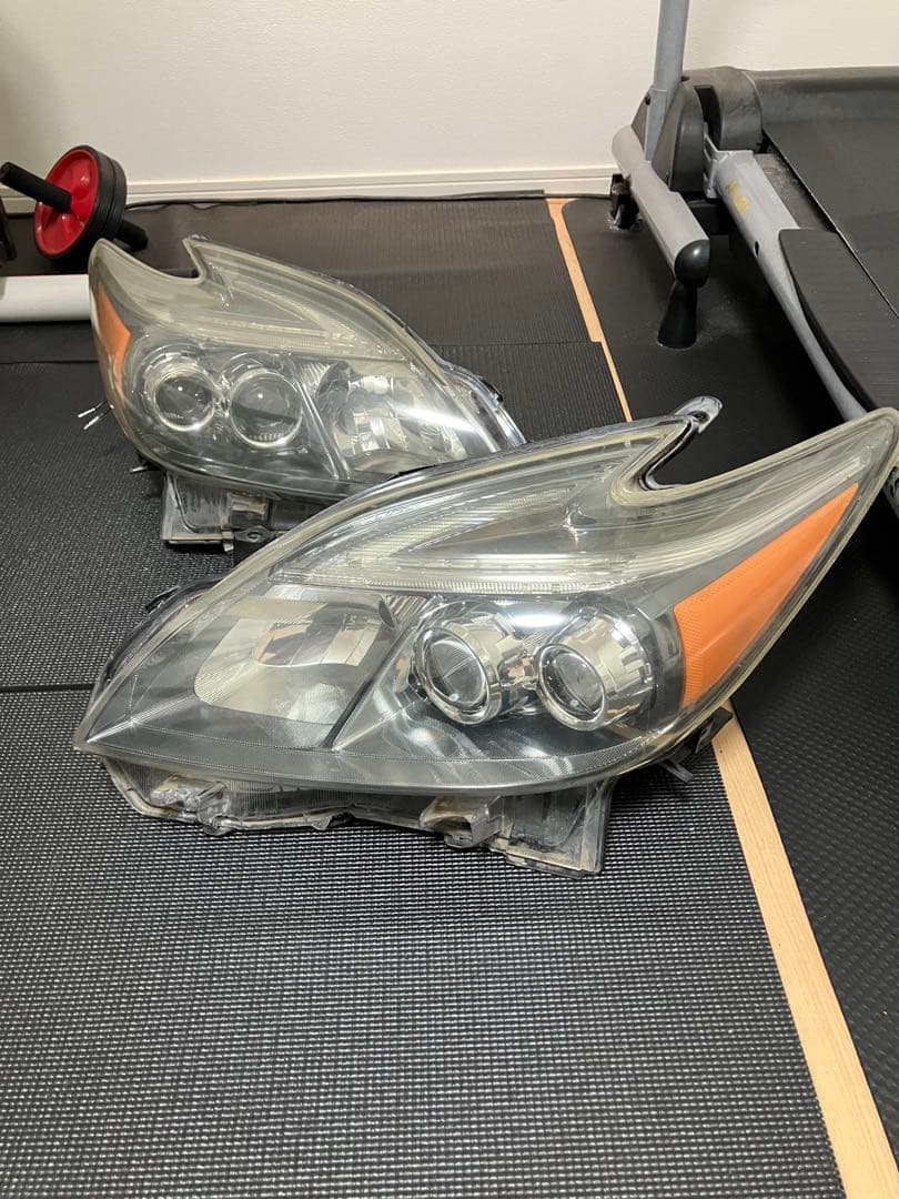 30プリウス 後期LEDヘッドライト　US加工　コンピューター付