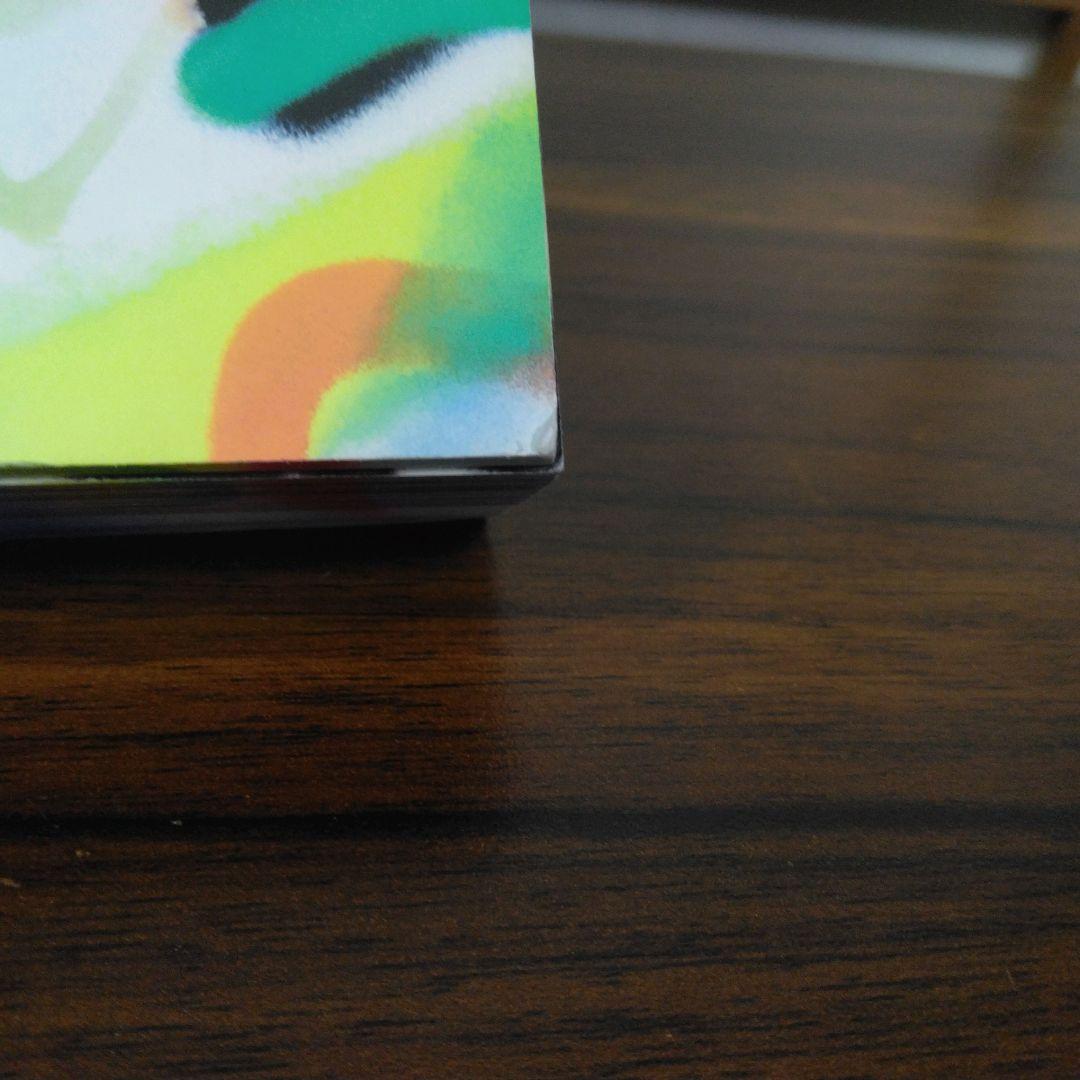 Balenciaga Winter 18　洋書　RIZZOLI　インク跡あり。