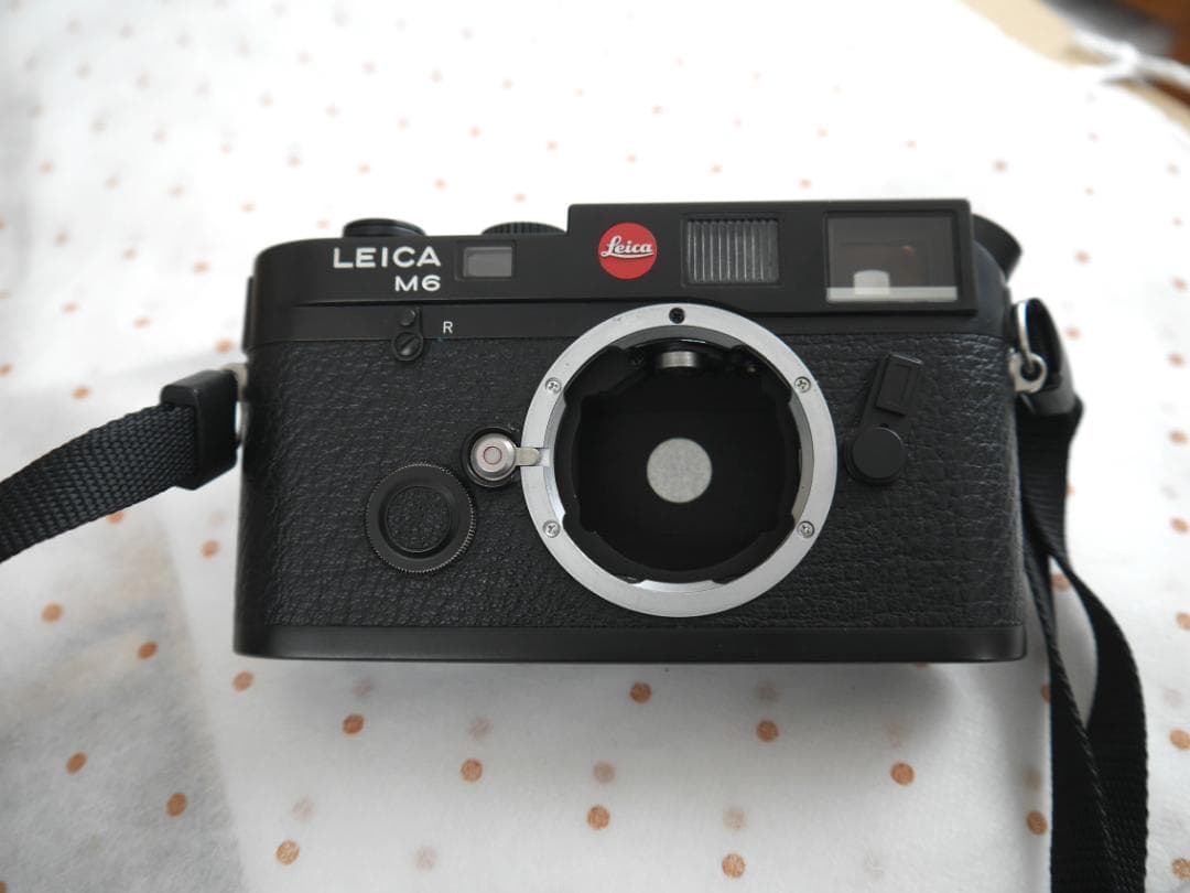 レジファインダーカメラの最高峰Leica M6 ブラック　良品