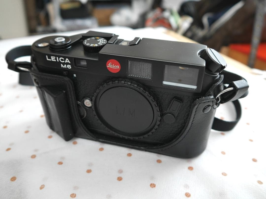 レジファインダーカメラの最高峰Leica M6 ブラック　良品
